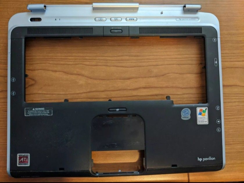 HP Pavilion zv5000 Palmrest SPS-350854-001 !!No Touchpad/Mouse Buttons!!