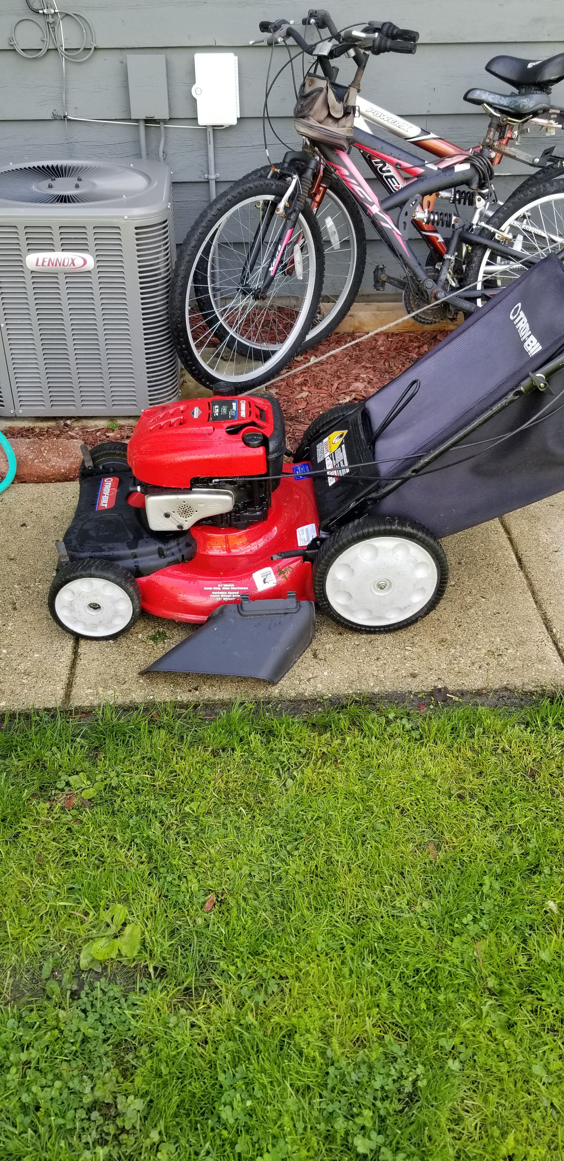 Troy-bilt self propelled lawn mower