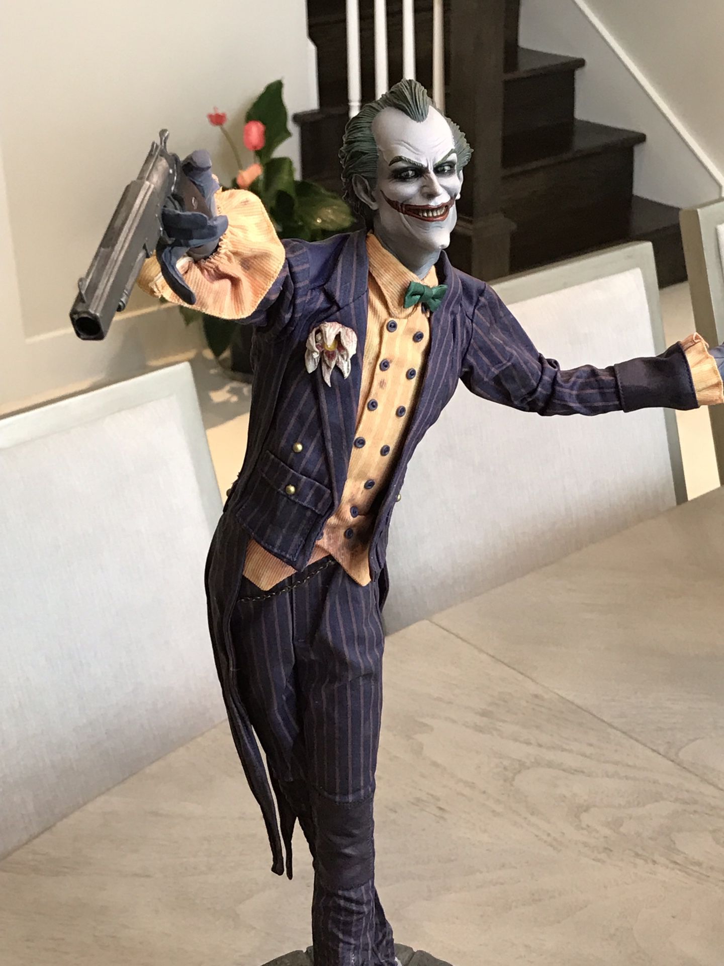 Joker Statue Premium