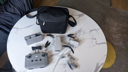 DJI Mini 2 Drone (4k) & Fly More Accessories