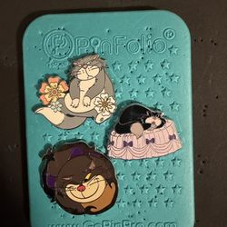 Disney Pins 