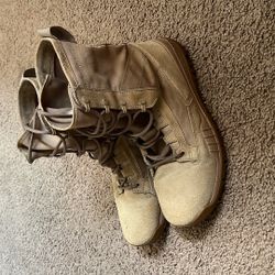 Nike Hiking Boots 