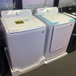 Brand New Samsung Washer And Gas Dryer In White !
