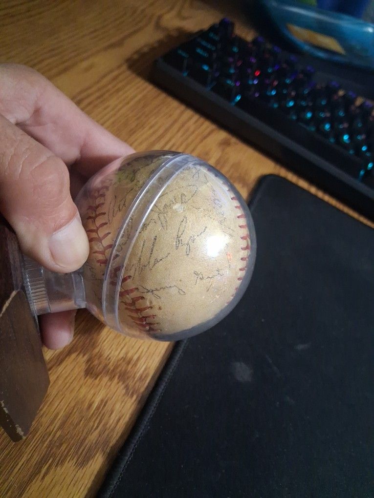 Mets Dream Team Ball Signed