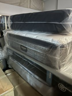 🚚 MATTRESS SALE BRAND NEW. TWIN SIZE MATTRESS $120. FULL SIZE $179. QUEEN SIZE MATTRESS $199. KING SIZE $349 LOCATION. 303 POCASSET AVE PROVIDENCE RI