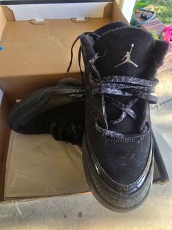 Jordans black