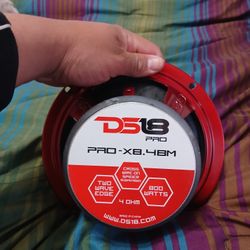 Ds18 Pro Red Loudspeaker 