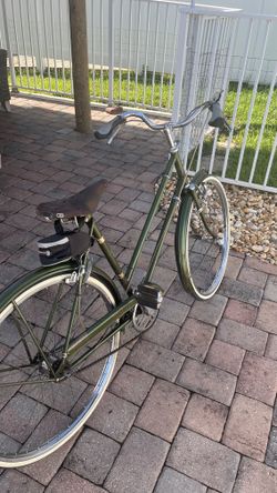 VINTAGE HUMBER BICYCLE