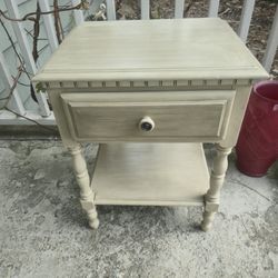 Sumter Cabinet Company SC Wood Side Table