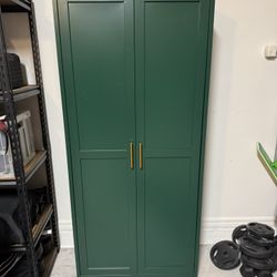 Metal cabinet 
