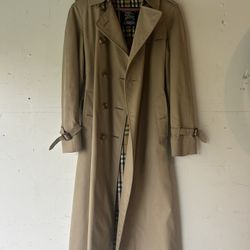Vintage Burberry Coat. Womens.