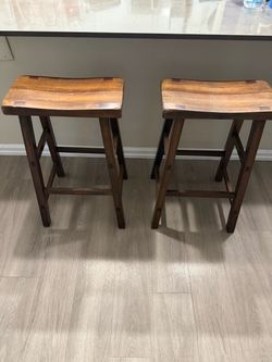Set of 2 Wood Saddle Seat Bar Stools
