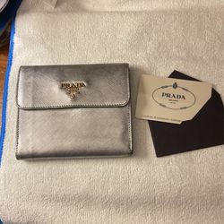 Prada Silver Saffiano Leather Medium Trifold Snap Womens Wallet Pre Owned