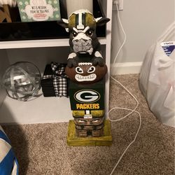 Green Bay Packers Totem Pole Statue
