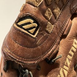 Baseball Glove 