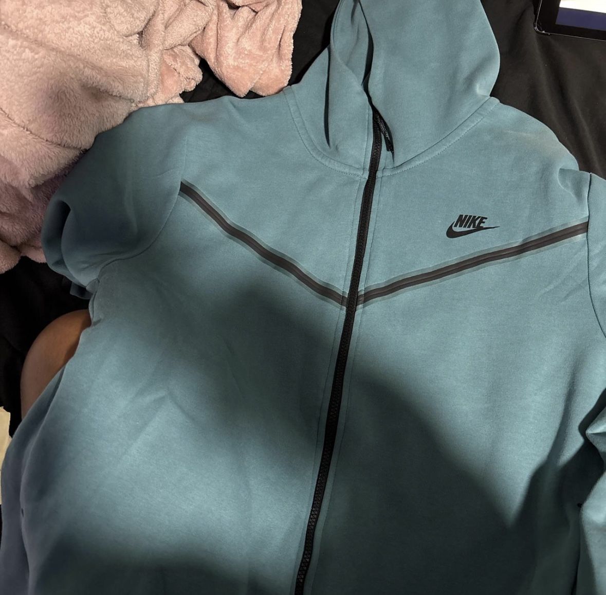 Nike tech
