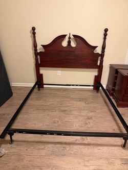 Cherry Wood Poster Headboard with Metal Bed Frame/ Dresser/Nightstand