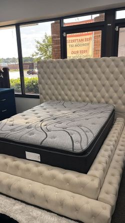 Elegant button-tufted platform bed blends seamlessly w/modern & traditional.