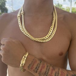 🔥BLOWOUT SALE🔥Two Necklaces And Bracelet Miami Cuban Links Set