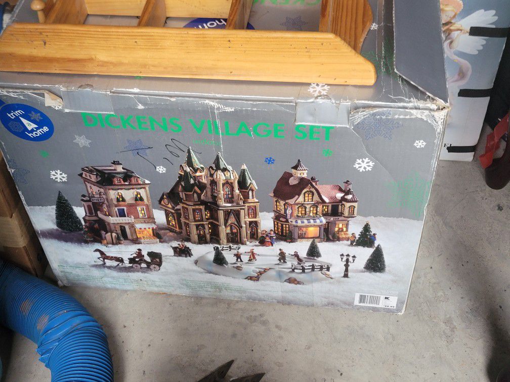 Dickens Village Set