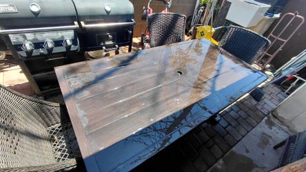 metal patio table and 6 chairs