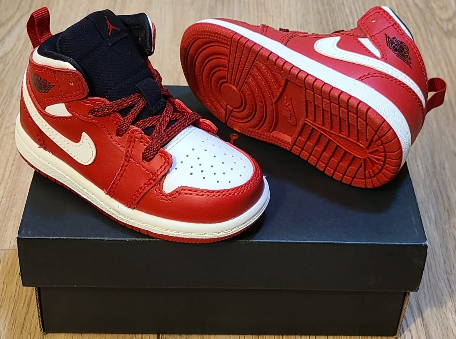 Jordan 1’s Size 5c Toddlers