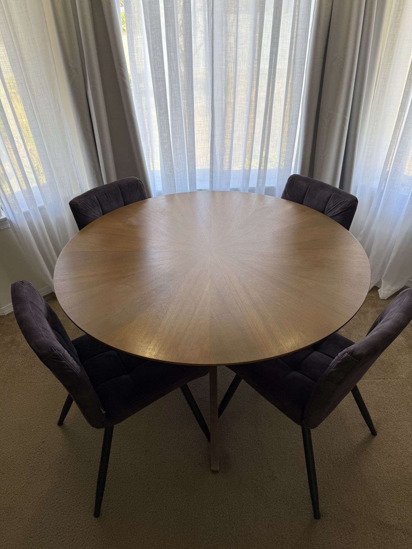 Mid-Century Modern Dining Table And Dining Chairs