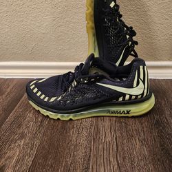 Gently Used Nike AirMax Shoes