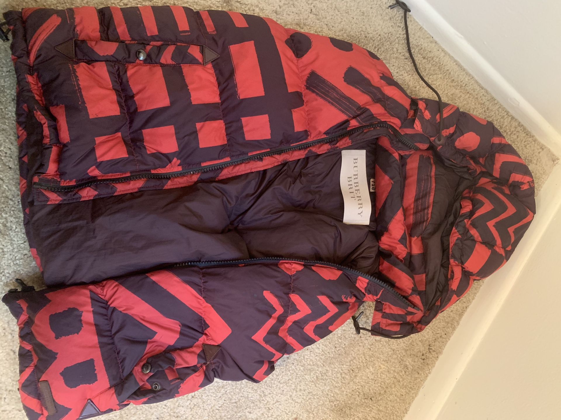 Burberry vest