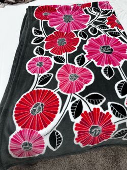Vera Bradley fleece throw blanket