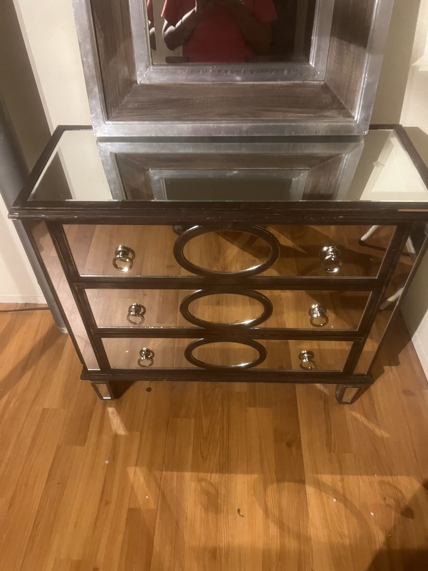 Mirrored Silver Furniture 