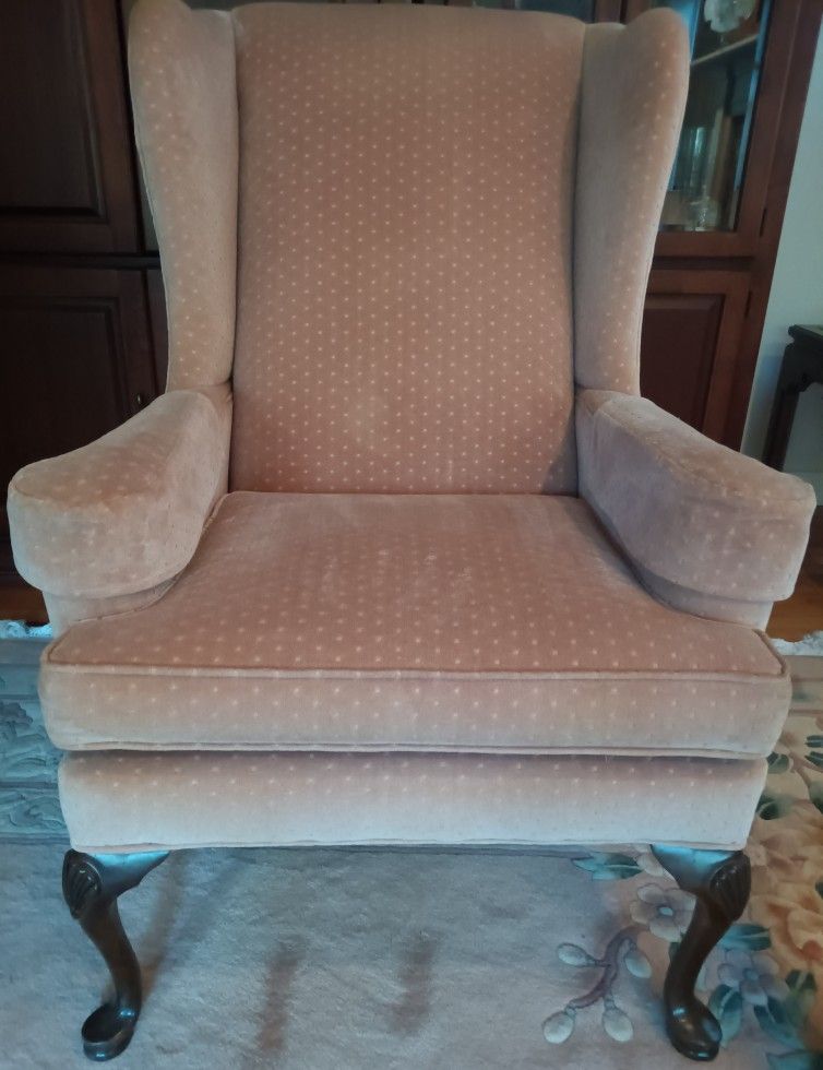 Vintage Ethan Allen Queen Anne wingback chair