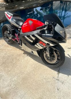 2003 GSXR 600
