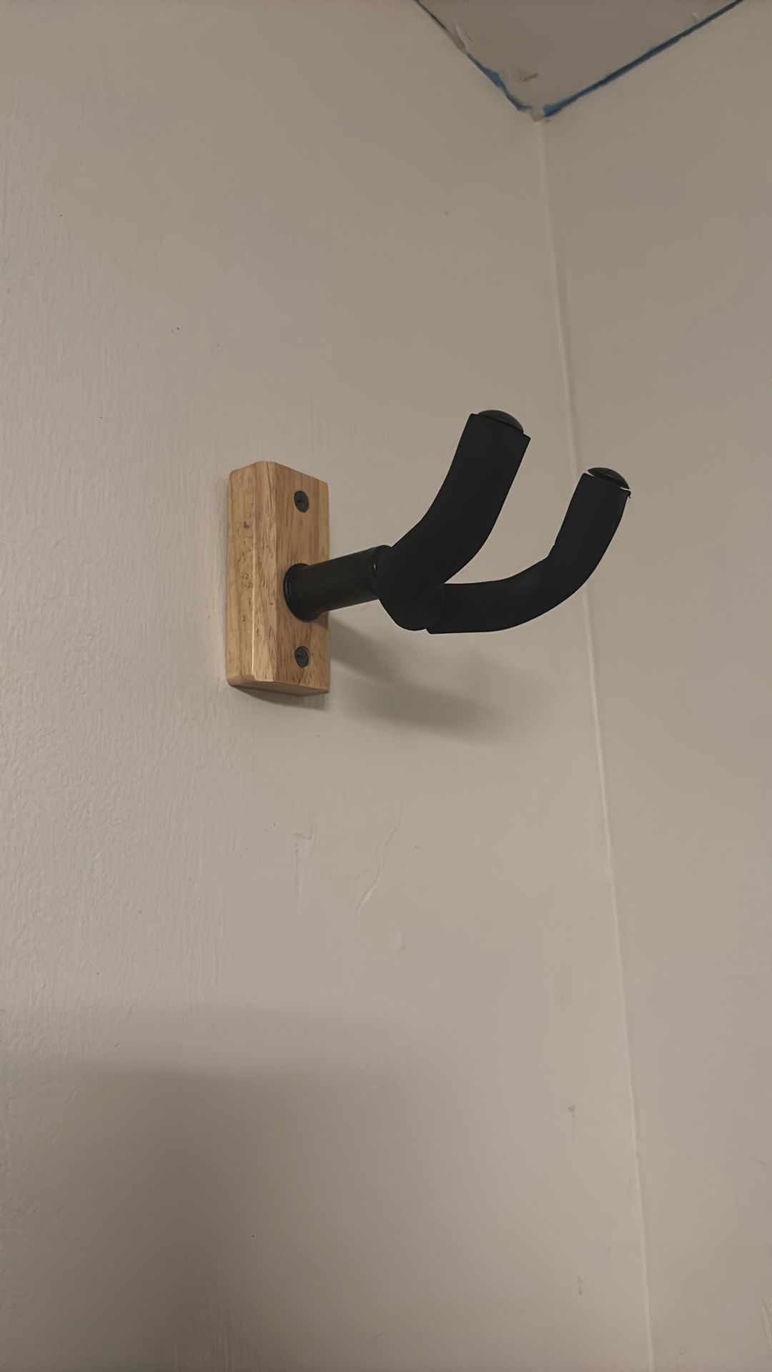 Small Quality Guitar Hook