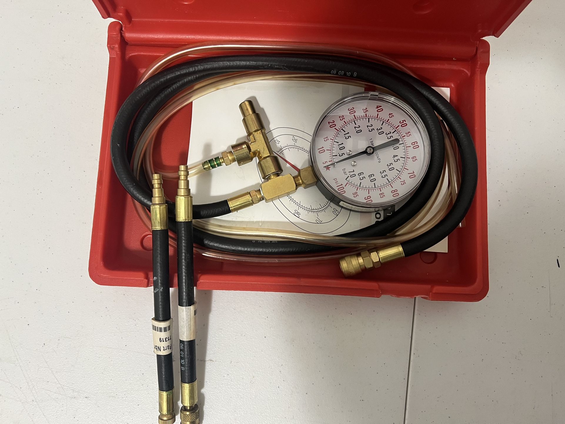 Star TU-469 Fuel Injection Pressure Tester With Schrader Adapters