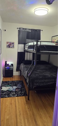 Bed and mattress set