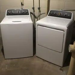 Whirlpool WASHER AND DRYER
