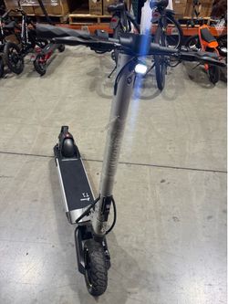 Electric scooter with large tires