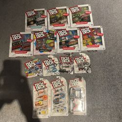 14 Total Tech Deck Items