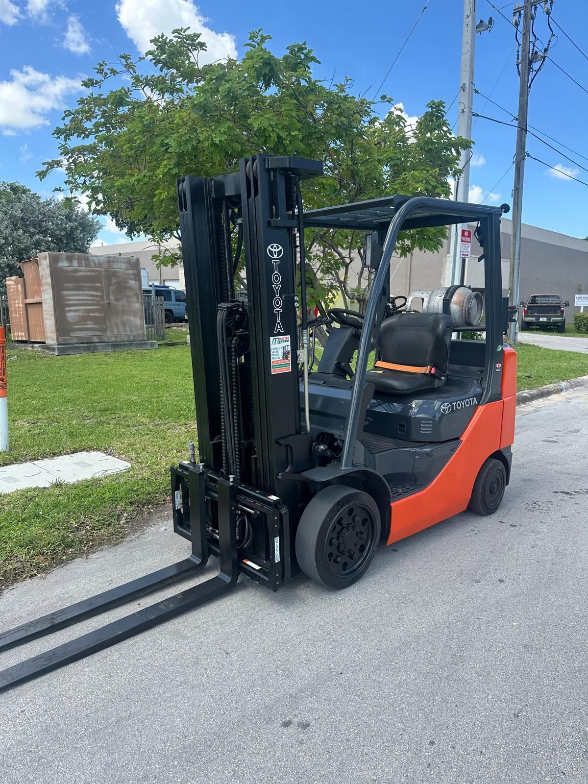Toyota Forklift 5,000 Lbs