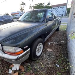 99 Dodge Dakota 