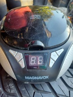 VINTAGE CD PLAYER RADIO 