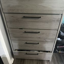 Dresser Set For Sale