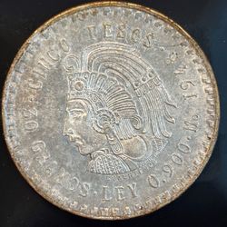 1947 Mexico 5 Pesos Cuauhtemoc Silver Coin .900 Fine AU
