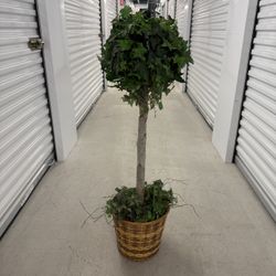 Artificial Topiary/Woven Basket (4 Ft Tall)