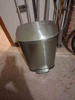 Stainless steel garbage can