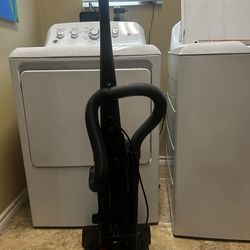 Bissell PowerForce Helix Vacuum