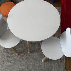 Toddler Round Table With 2 Chairs