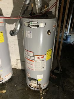 A.O. Smith Proline Master 50 gal. Tall 40 MBH Residential Natural Gas Water  Heater HWR-50 for Sale in Saint-victor, Auvergne-Rhône-Alpes - OfferUp