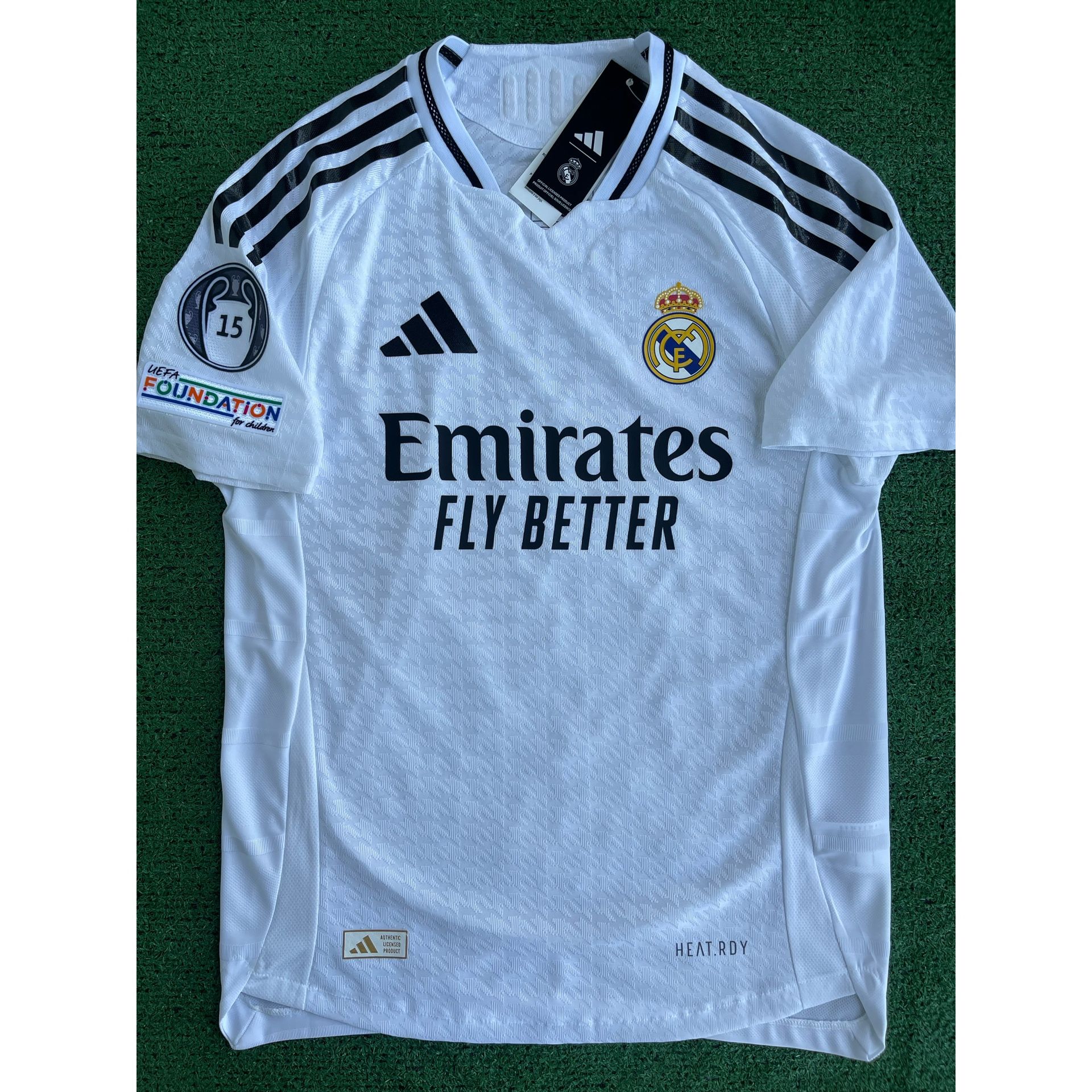 2024/25 Real Madrid Soccer Jersey M